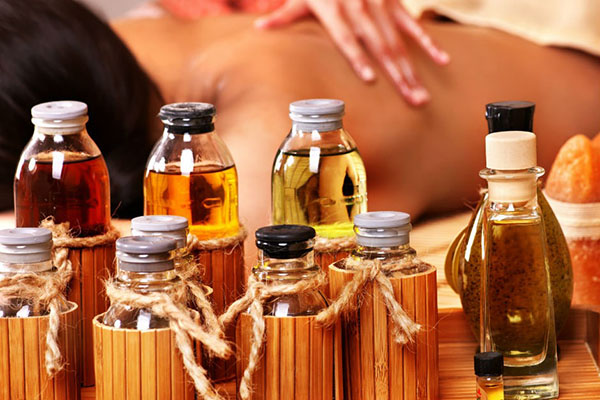 7 loại tinh dầu massage được ưa chuộng nhất hiện nay