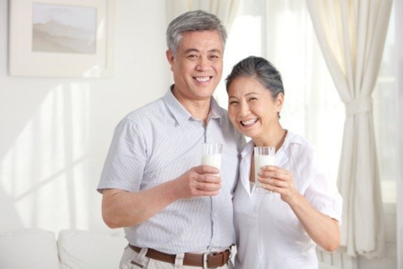 [Tổng hợp] Những loại sữa canxi cho người già bổ dưỡng, an toàn